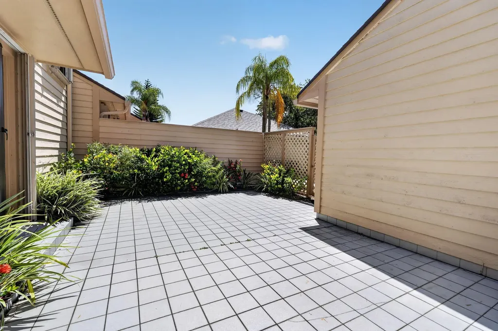 6130 SE Georgetown Place Hobe Sound FL 33455