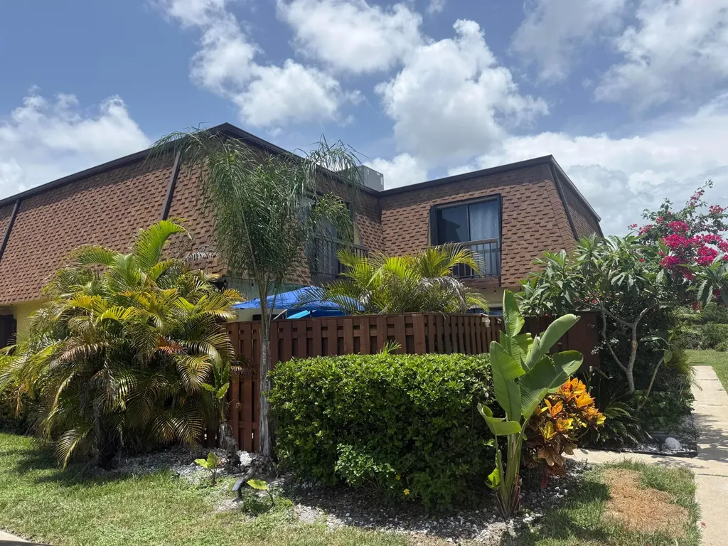 110 N Delaware Boulevard Jupiter FL 33458