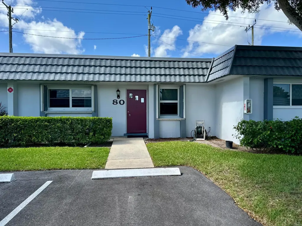 2886 Fernley Drive E West Palm Beach FL 33415