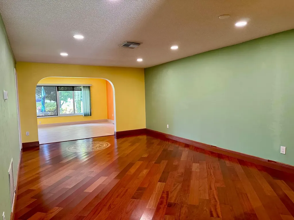 2886 Fernley Drive E West Palm Beach FL 33415