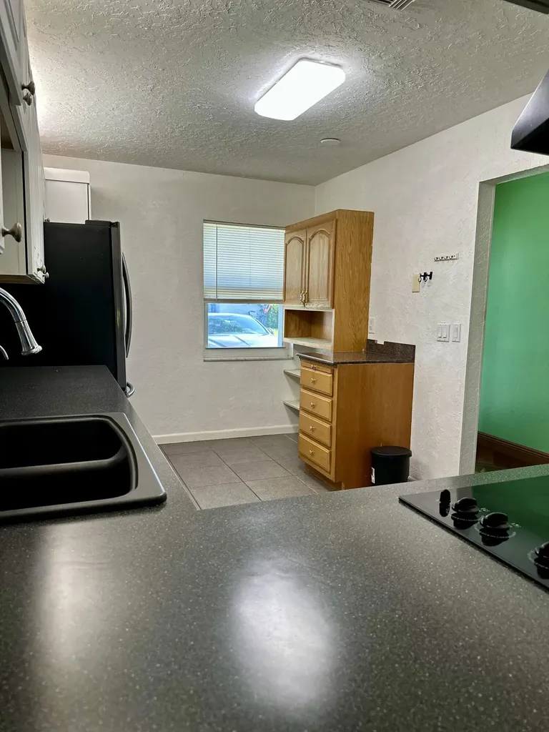 2886 Fernley Drive E West Palm Beach FL 33415