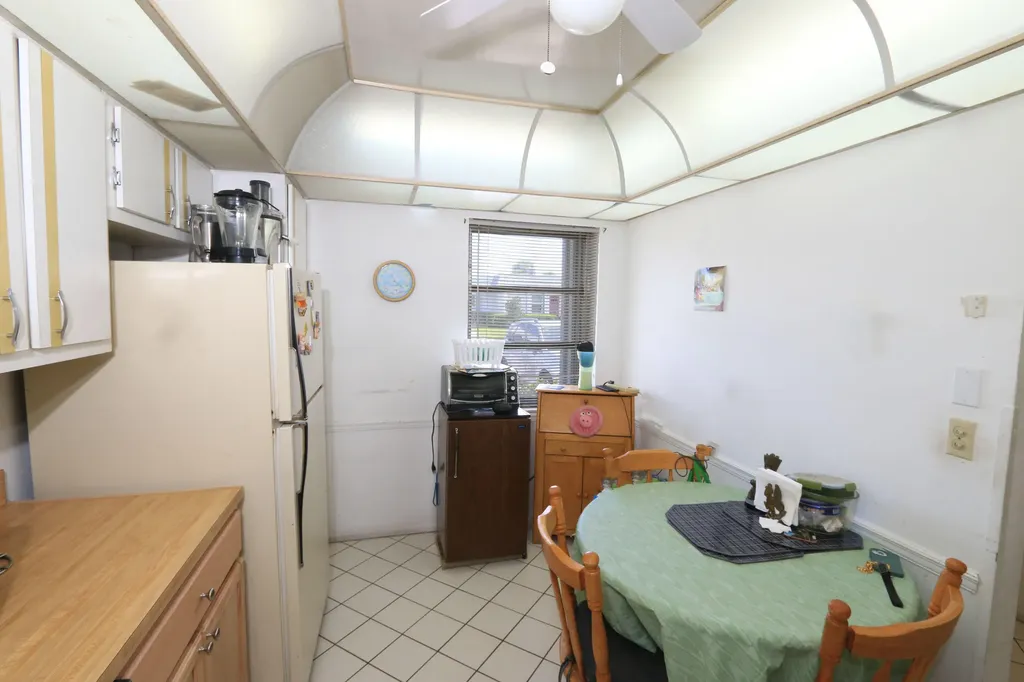 2886 Fernley Drive E West Palm Beach FL 33415