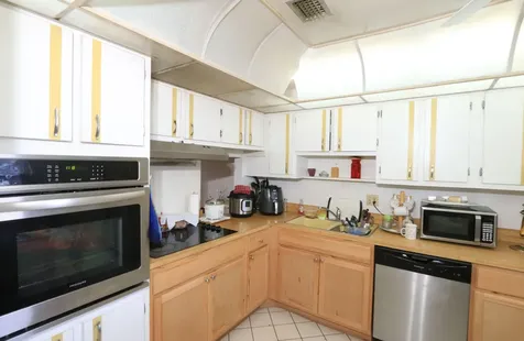 2886 Fernley Drive E West Palm Beach FL 33415