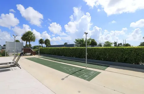2886 Fernley Drive E West Palm Beach FL 33415