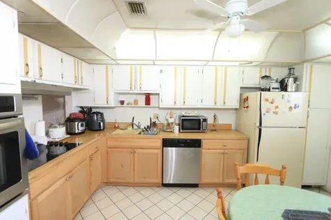 2886 Fernley Drive E West Palm Beach FL 33415