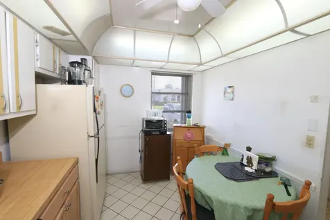 2886 Fernley Drive E West Palm Beach FL 33415