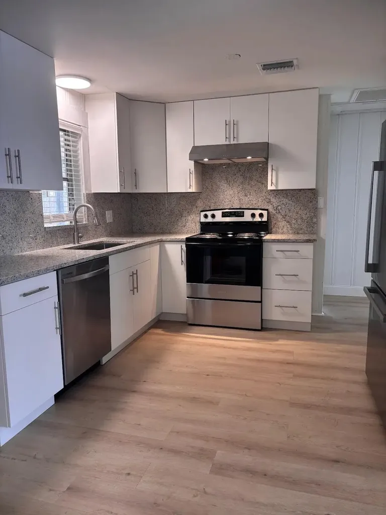2472 NE Pine Avenue Jensen Beach FL 34957