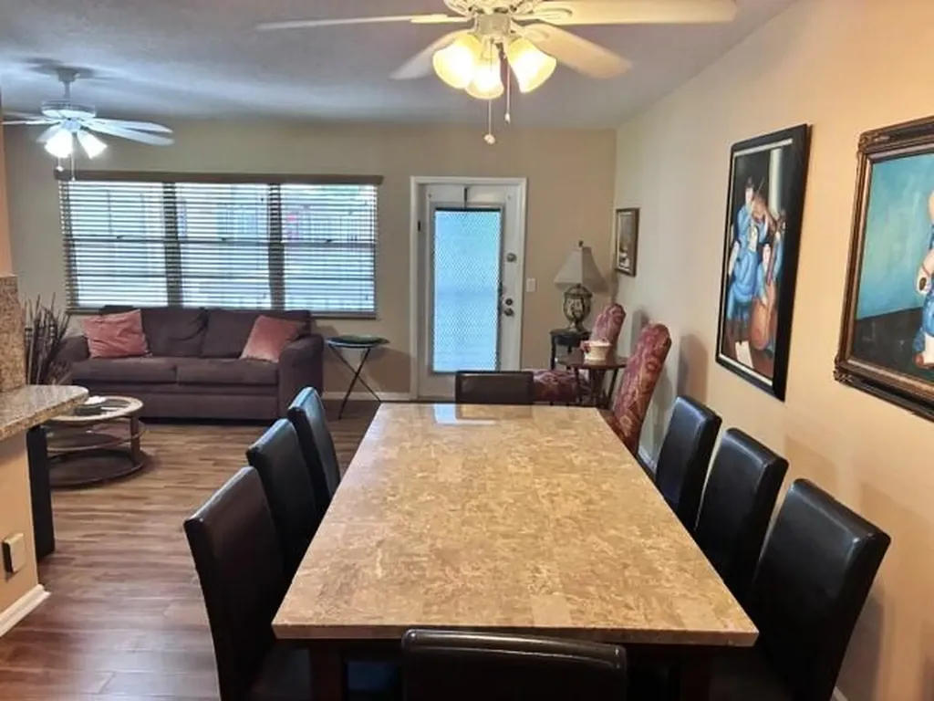 237 Farnham J Deerfield Beach FL 33442