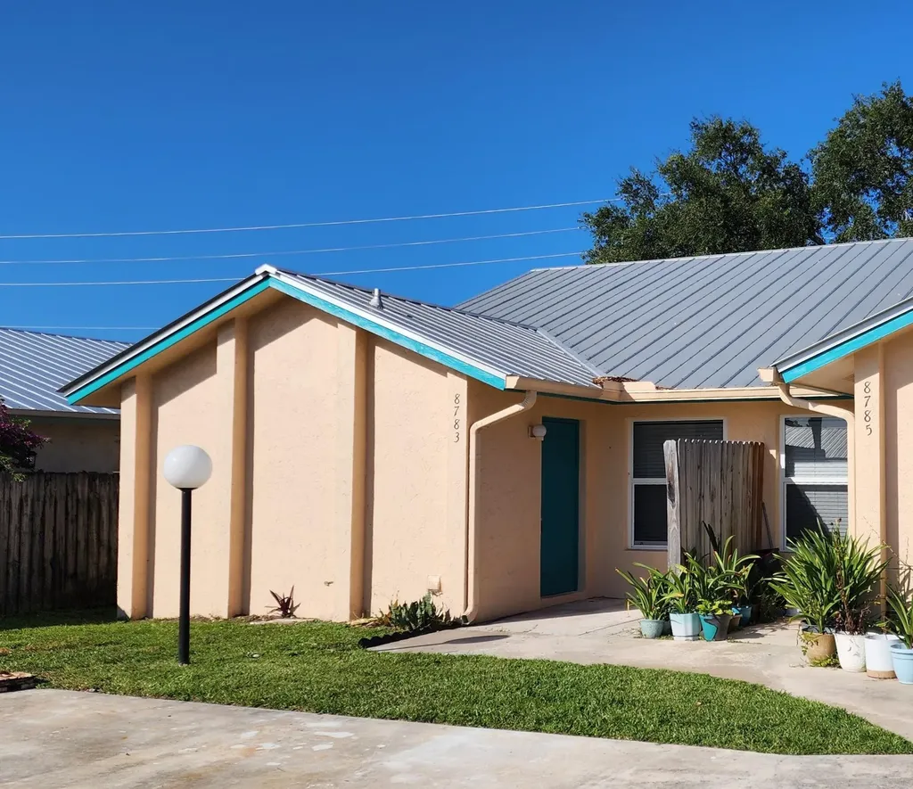 8783 SE Hobe Ridge Avenue Hobe Sound FL 33455