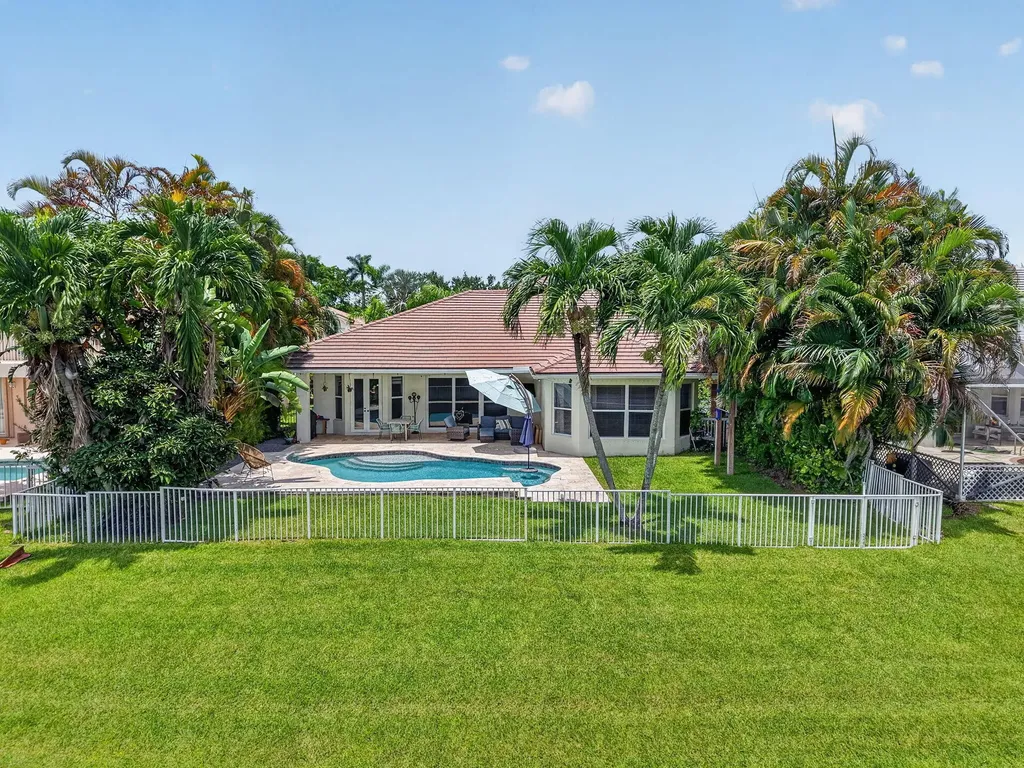4085 Bahia Isle Circle Wellington FL 33449