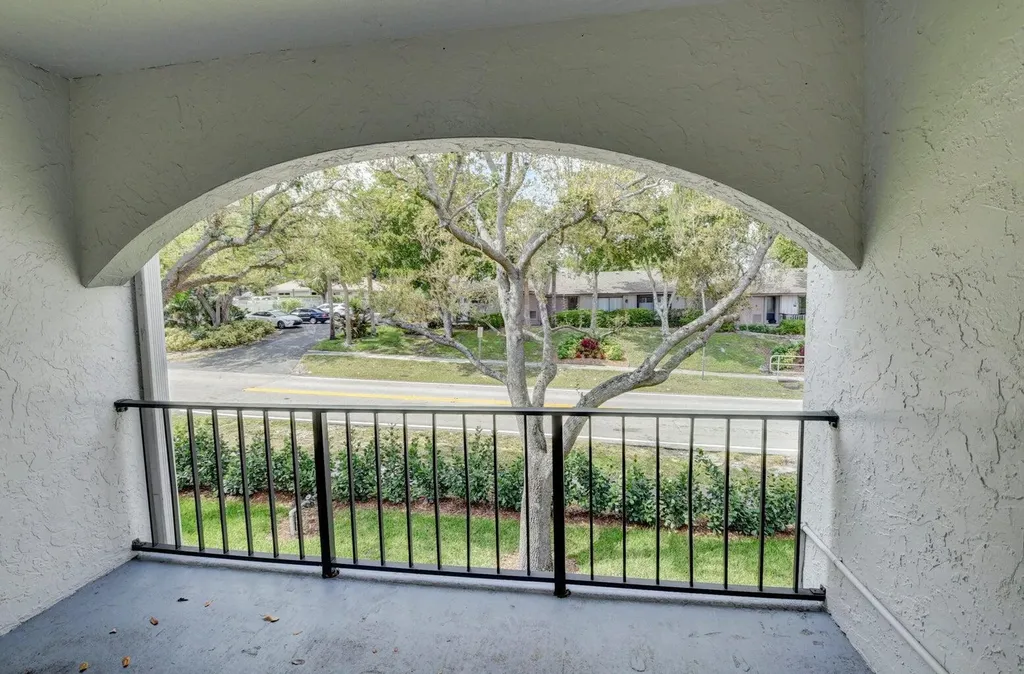 398 W Camino Real Boca Raton FL 33432
