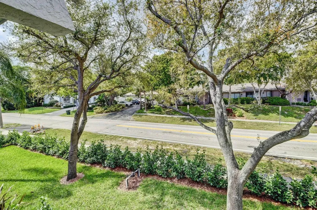 398 W Camino Real Boca Raton FL 33432