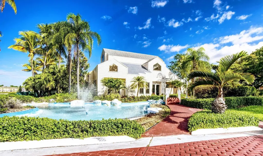 3469 NW 44th Street Oakland Park FL 33309