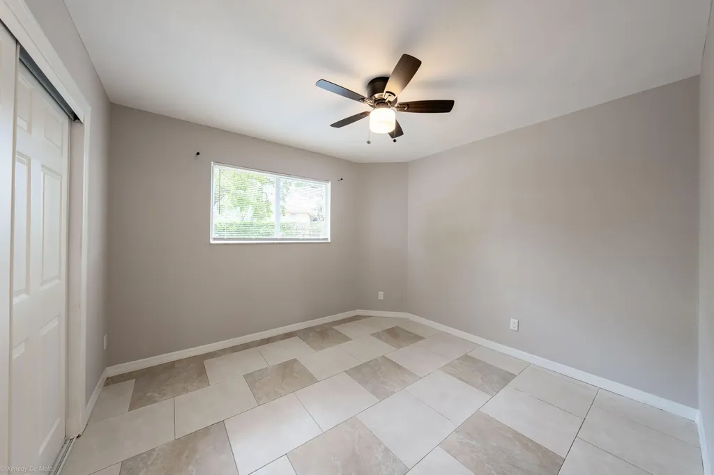 3469 NW 44th Street Oakland Park FL 33309