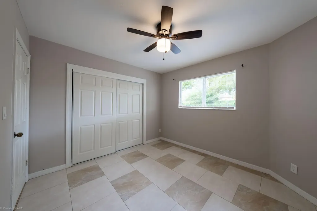 3469 NW 44th Street Oakland Park FL 33309