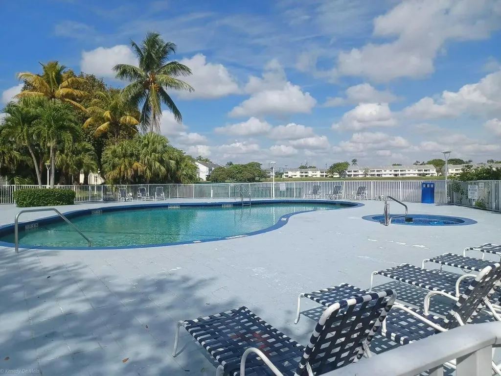 3469 NW 44th Street Oakland Park FL 33309