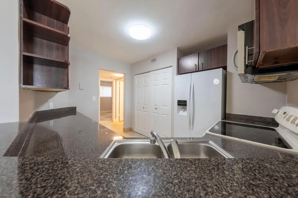 3469 NW 44th Street Oakland Park FL 33309