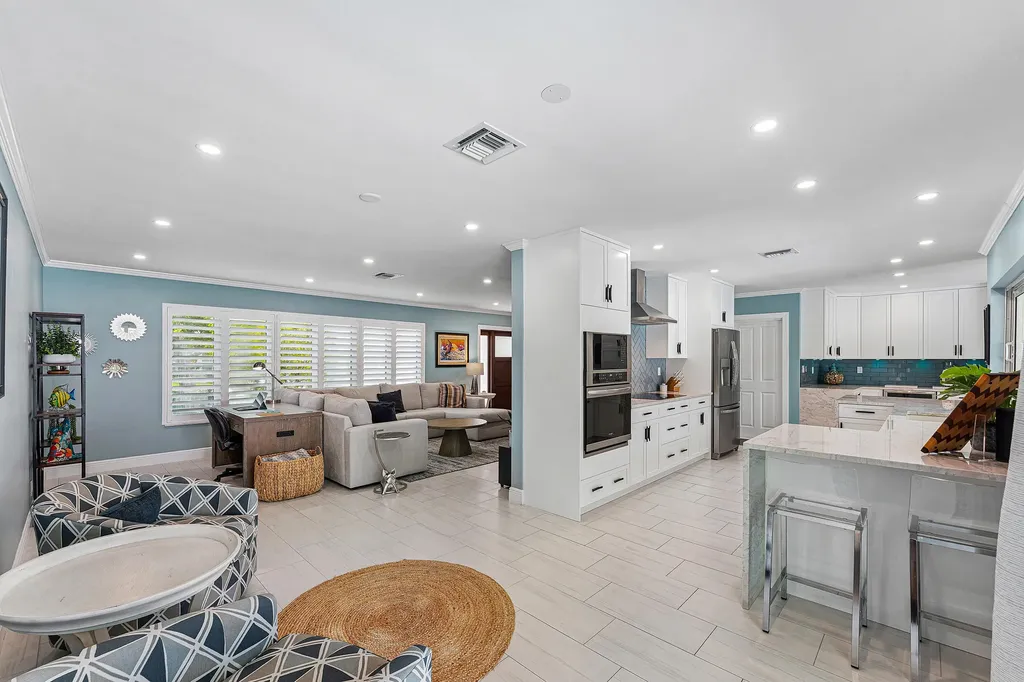 4430 NE 30th Avenue Lighthouse Point FL 33064