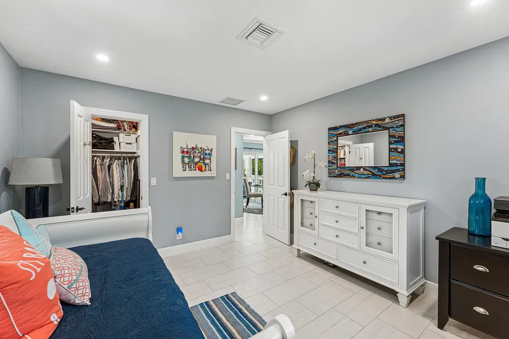 4430 NE 30th Avenue Lighthouse Point FL 33064