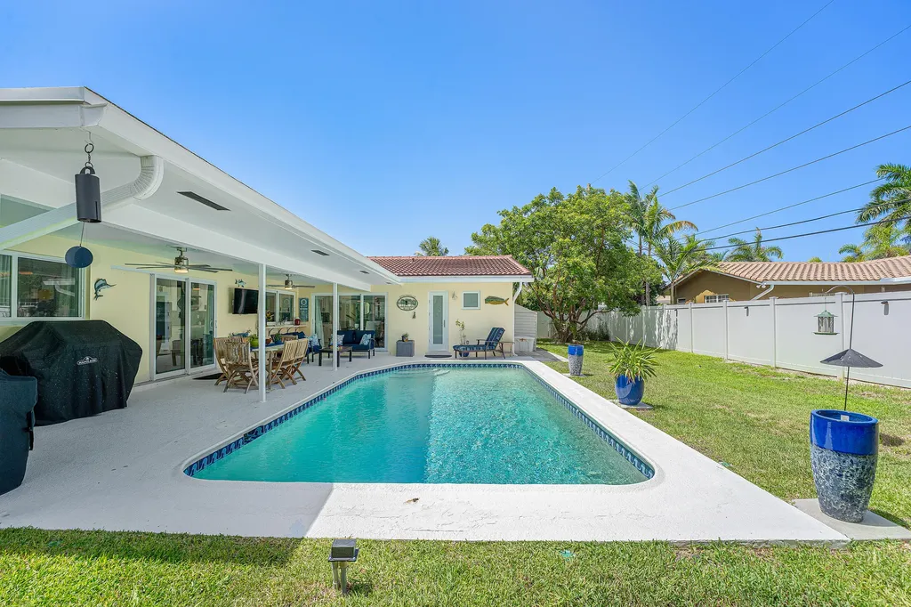 4430 NE 30th Avenue Lighthouse Point FL 33064