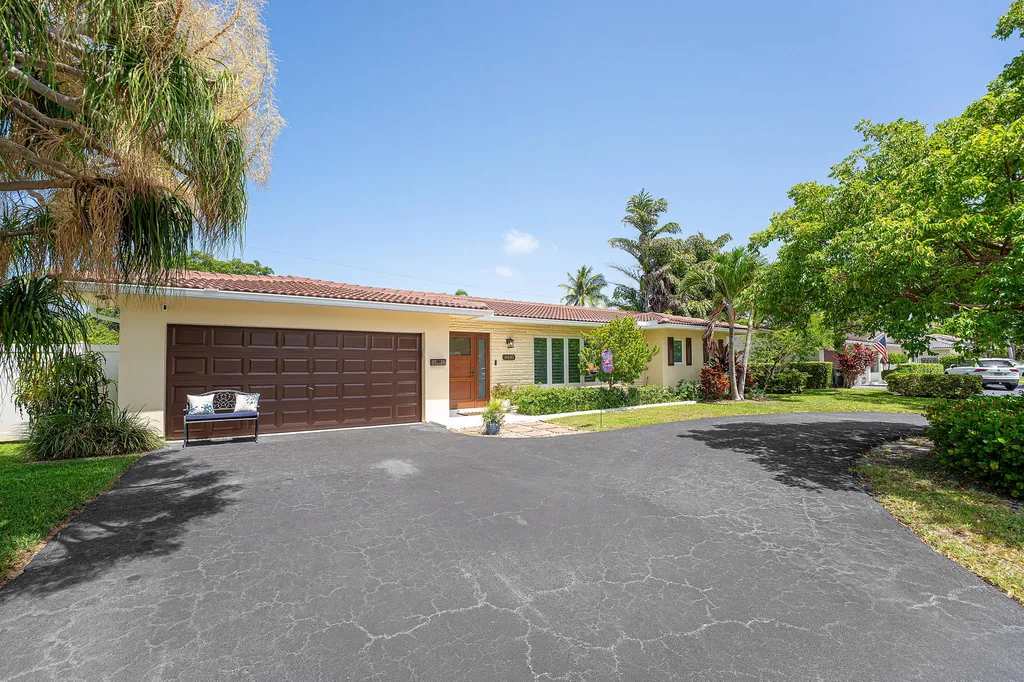 4430 NE 30th Avenue Lighthouse Point FL 33064