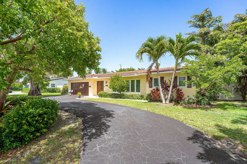4430 NE 30th Avenue Lighthouse Point FL 33064