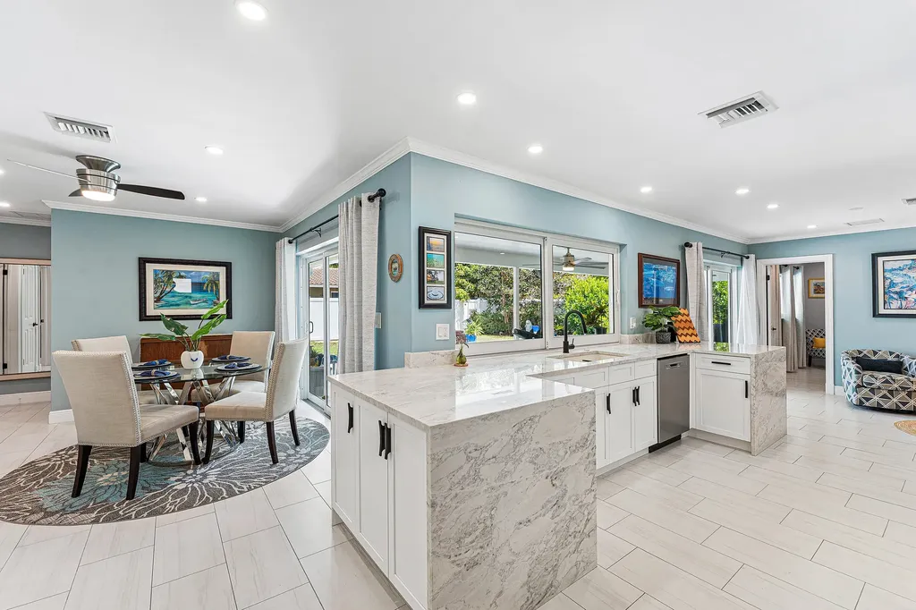 4430 NE 30th Avenue Lighthouse Point FL 33064