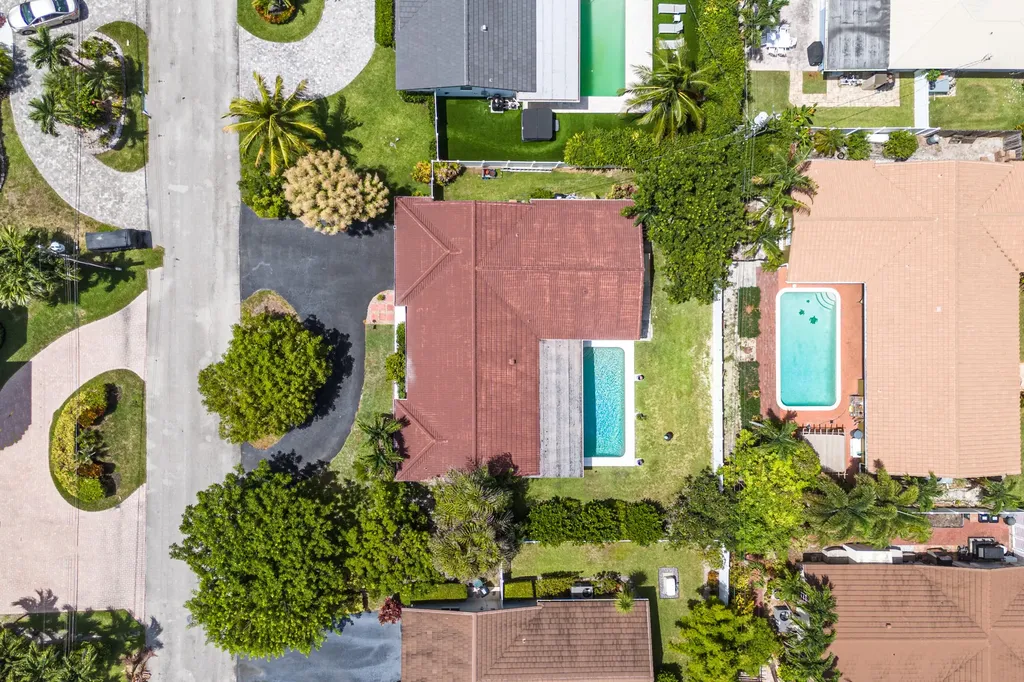 4430 NE 30th Avenue Lighthouse Point FL 33064
