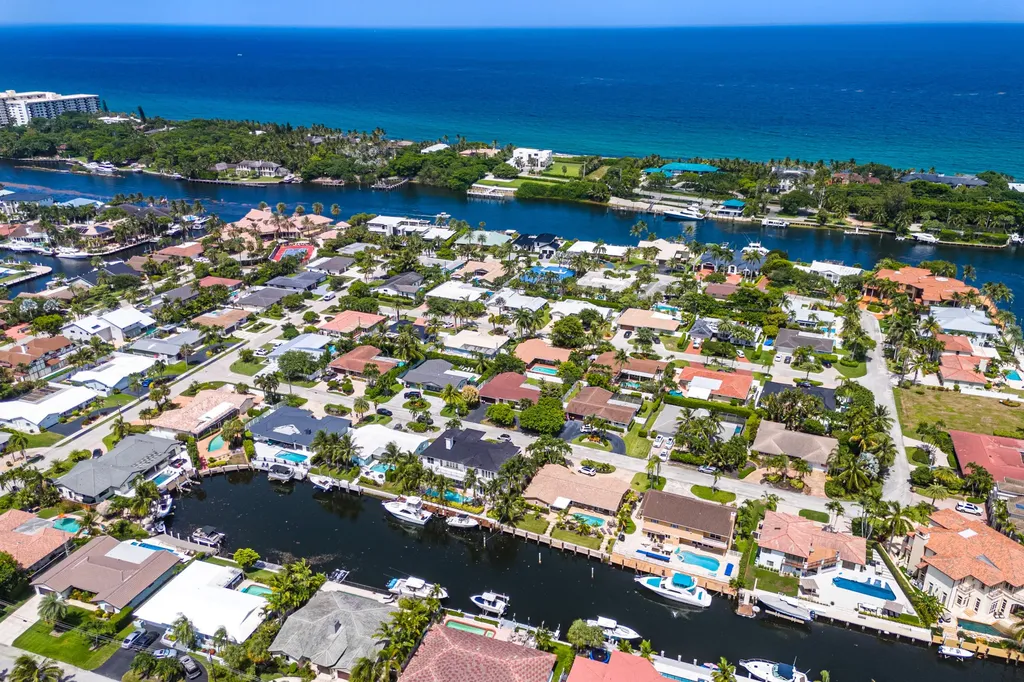 4430 NE 30th Avenue Lighthouse Point FL 33064