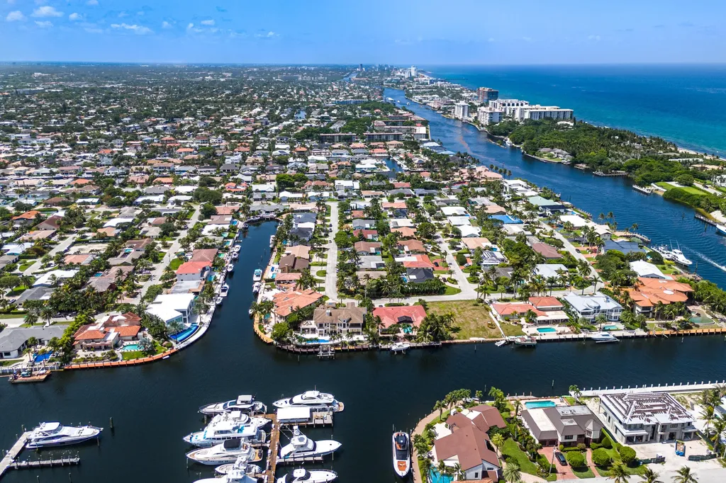 4430 NE 30th Avenue Lighthouse Point FL 33064