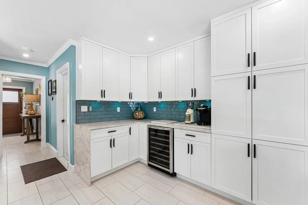 4430 NE 30th Avenue Lighthouse Point FL 33064