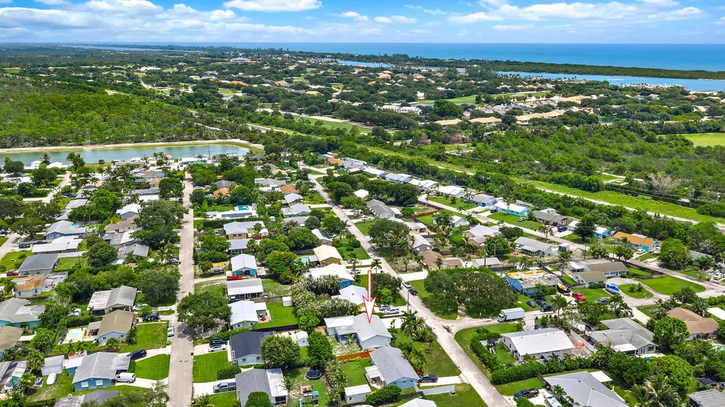 19144 SE Arnold Drive Tequesta FL 33469