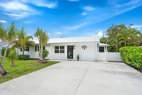 19144 SE Arnold Drive Tequesta FL 33469