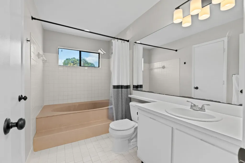 4155 Palm Bay Circle West Palm Beach FL 33406