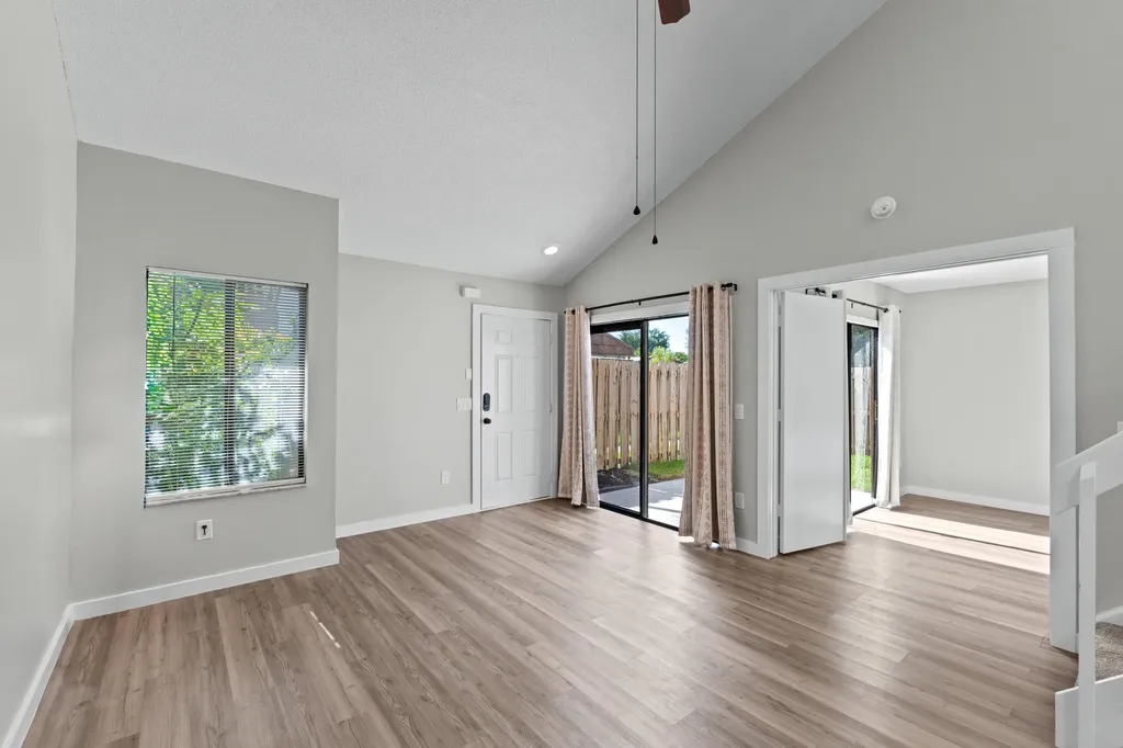 4155 Palm Bay Circle West Palm Beach FL 33406