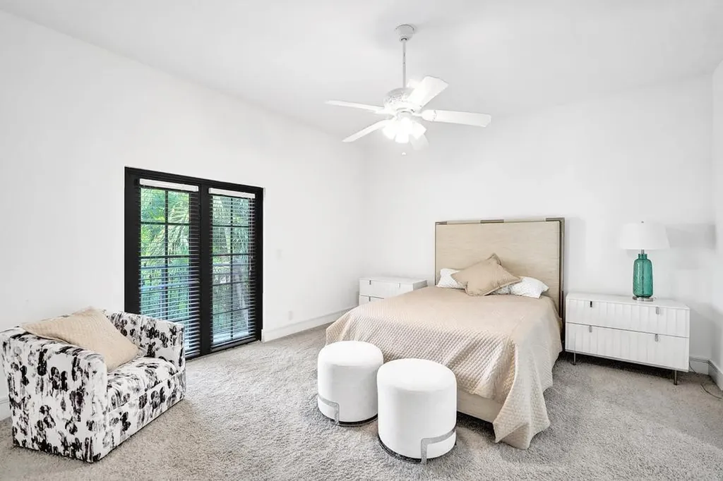 2340 NE 47th Street Lighthouse Point FL 33064