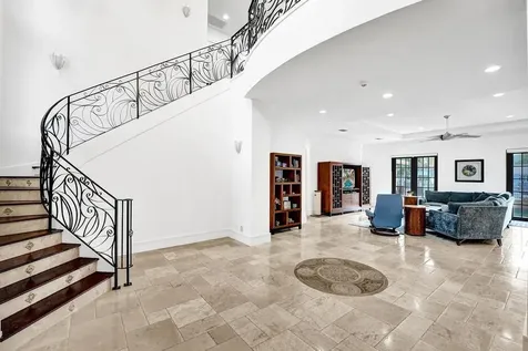 2340 NE 47th Street Lighthouse Point FL 33064