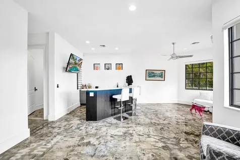2340 NE 47th Street Lighthouse Point FL 33064
