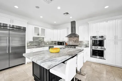 2340 NE 47th Street Lighthouse Point FL 33064