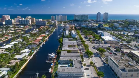 2621 NE 1st Street Pompano Beach FL 33062