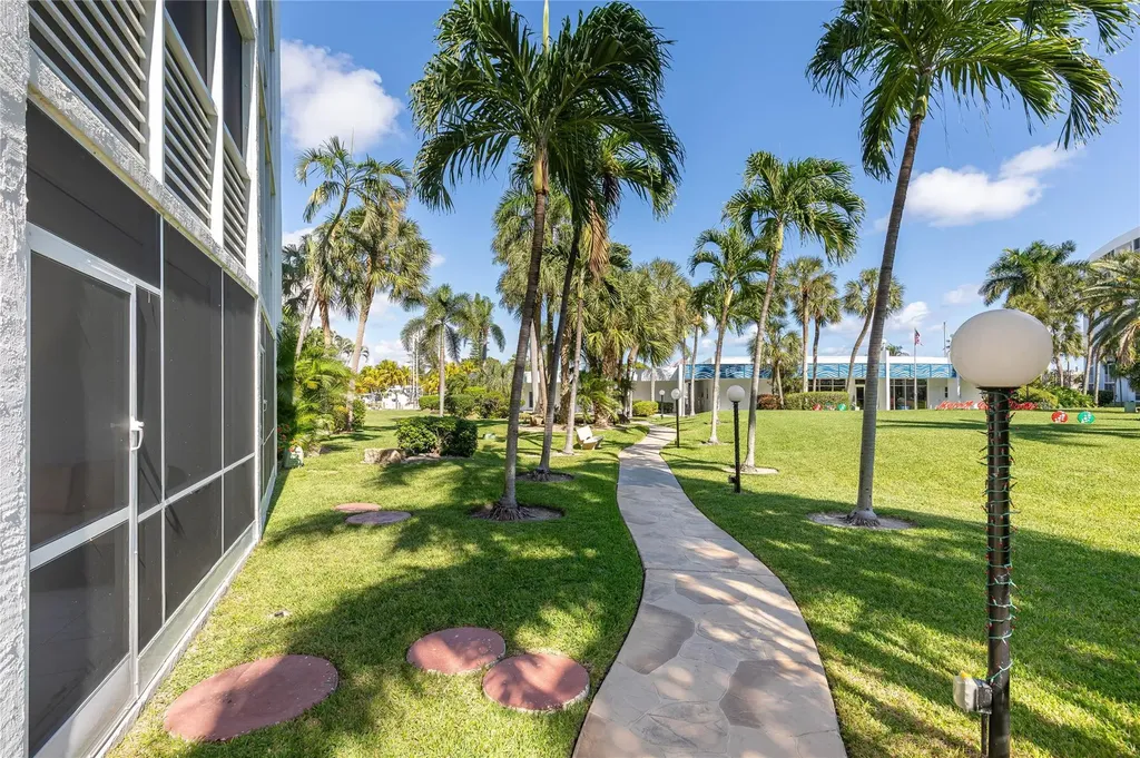 2731 NE 14th Street Causeway Pompano Beach FL 33062