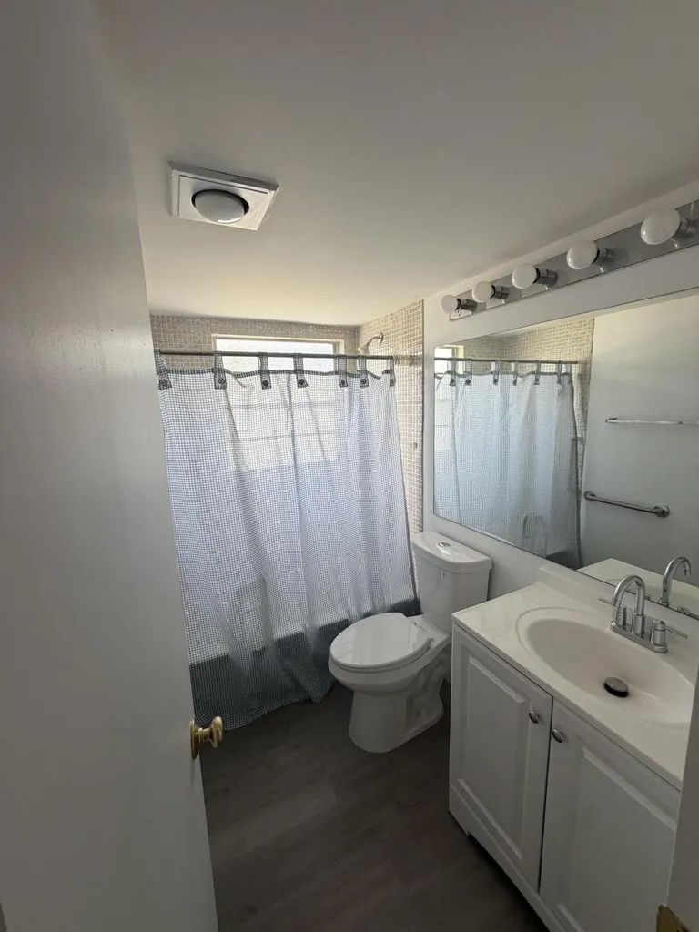266 Brighton G Boca Raton FL 33434