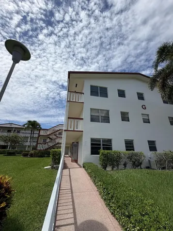 266 Brighton G Boca Raton FL 33434