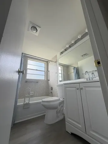 266 Brighton G Boca Raton FL 33434