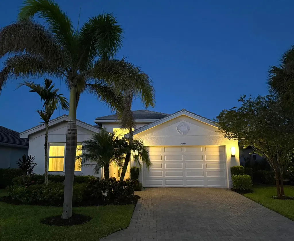 11941 SW Jasper Lake Way Port St Lucie FL 34987