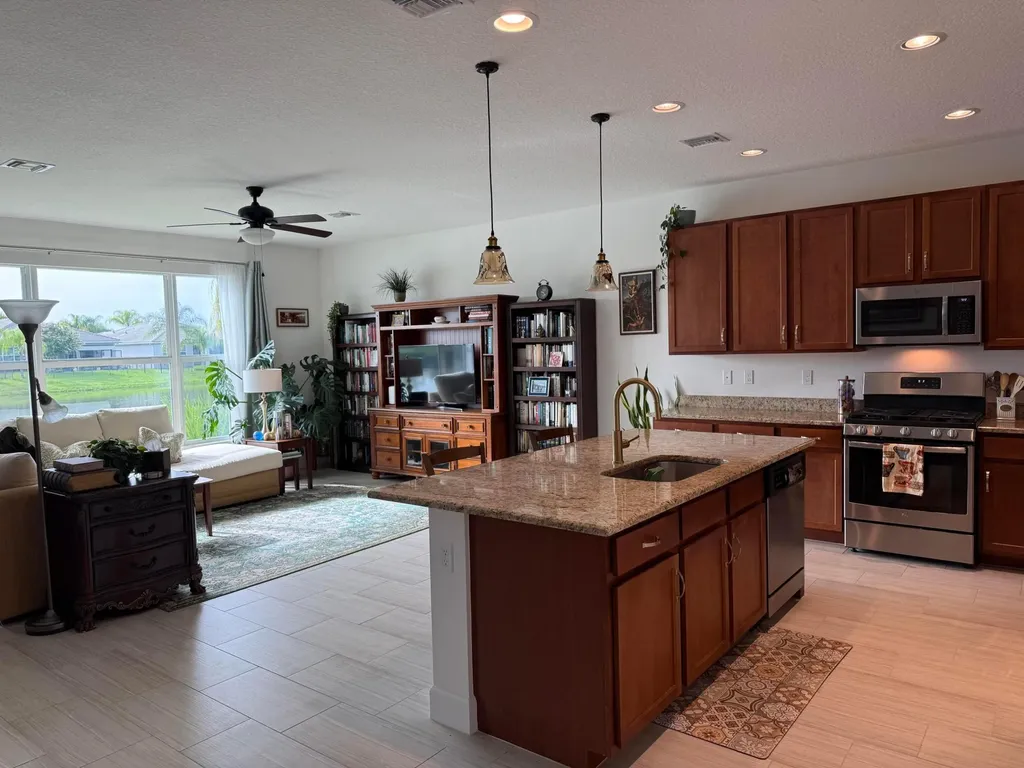 11941 SW Jasper Lake Way Port St Lucie FL 34987