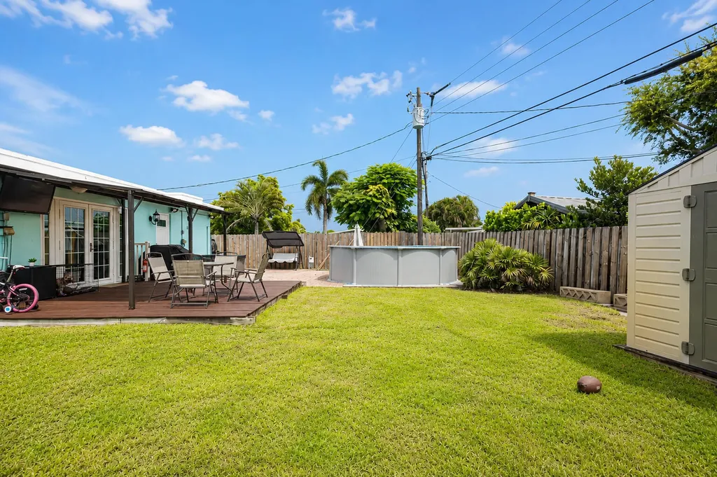 2395 Edgewater Drive West Palm Beach FL 33406