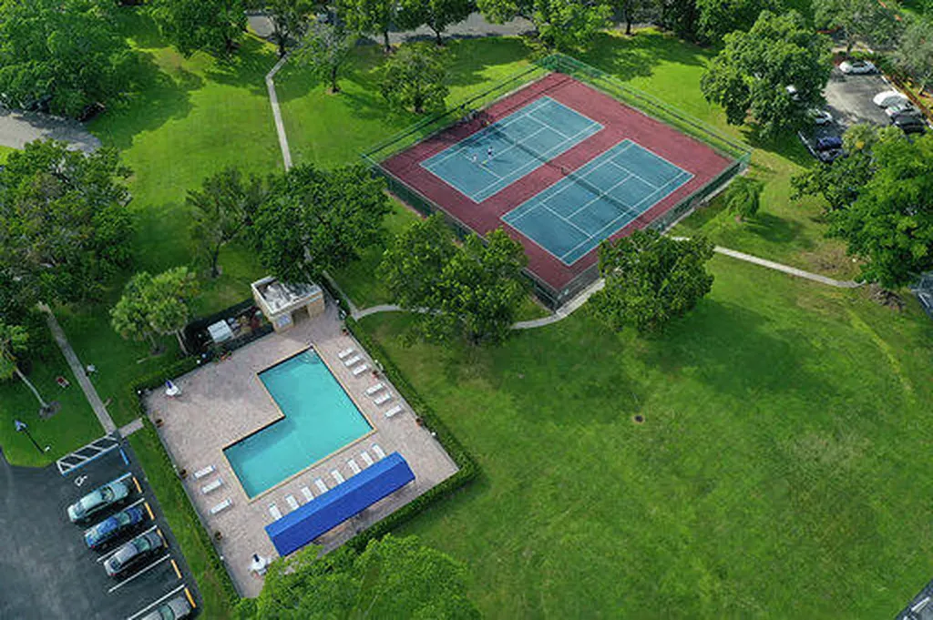16300 Golf Club Road Weston FL 33326