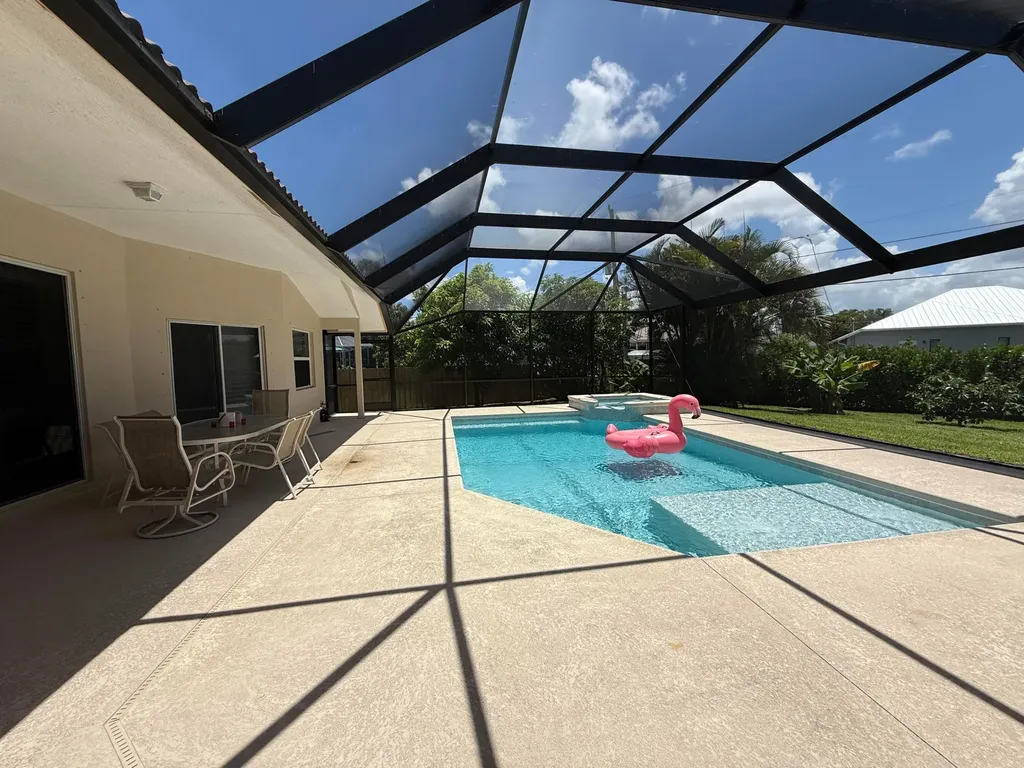 2810 SE Tate Avenue Port St Lucie FL 34984