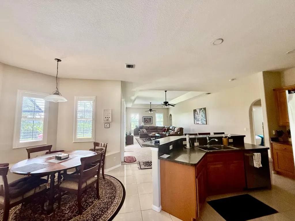 2810 SE Tate Avenue Port St Lucie FL 34984